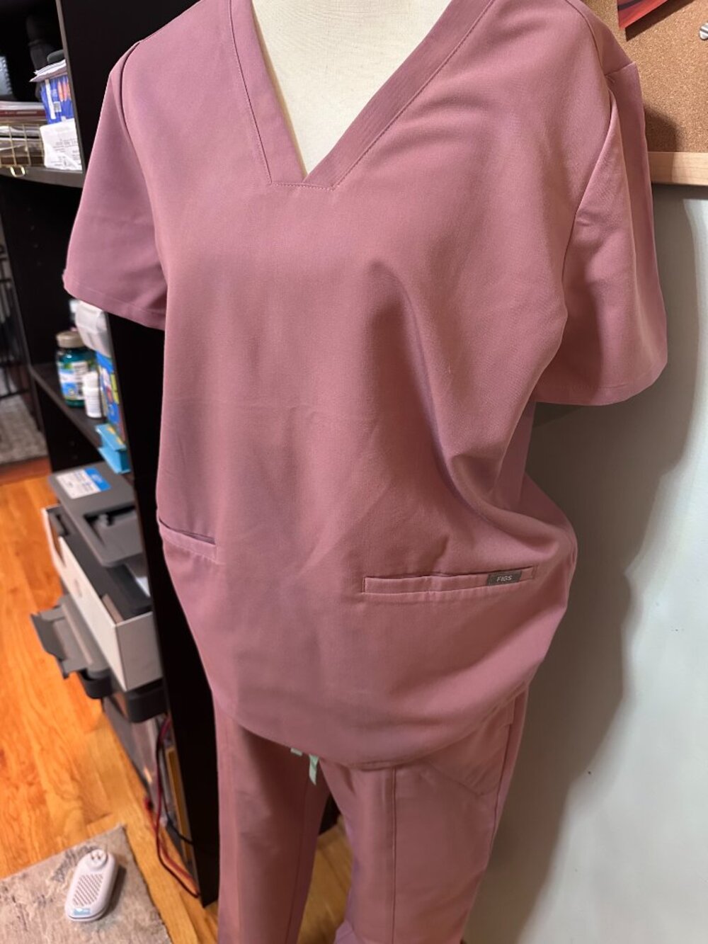 ⚕️ SCRUBS FOR SALE! ⚕️ - Picture 3 of 12